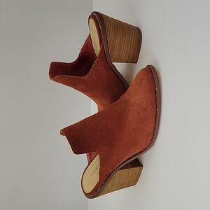 Chinese Laundry Songstress Suede Mule Terra Cotta Size 7.5